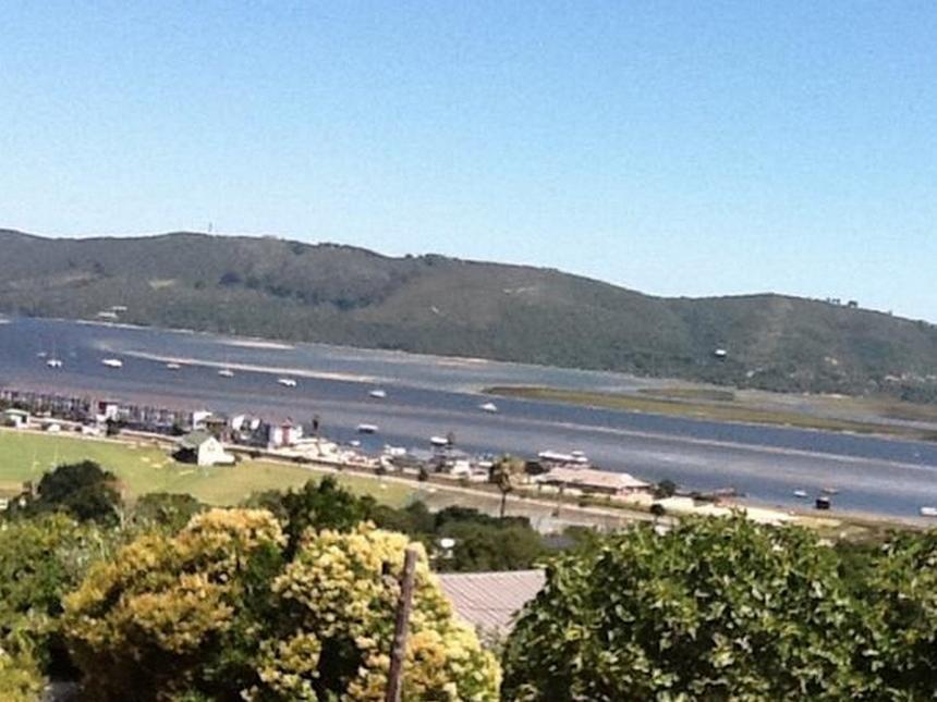 Four On Faure Apartment Knysna Bagian luar foto